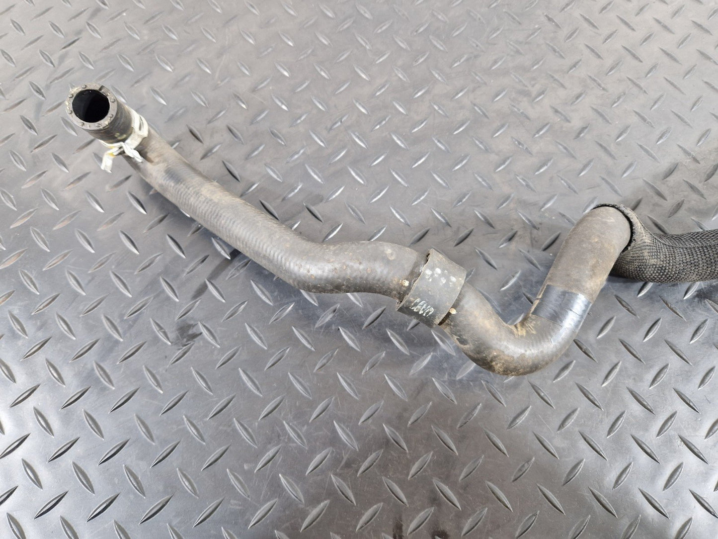 18-ON MERCEDES BENZ A CLASS W177 OEM HEATER RETURN HOSE TO ENGINE A2478303601
