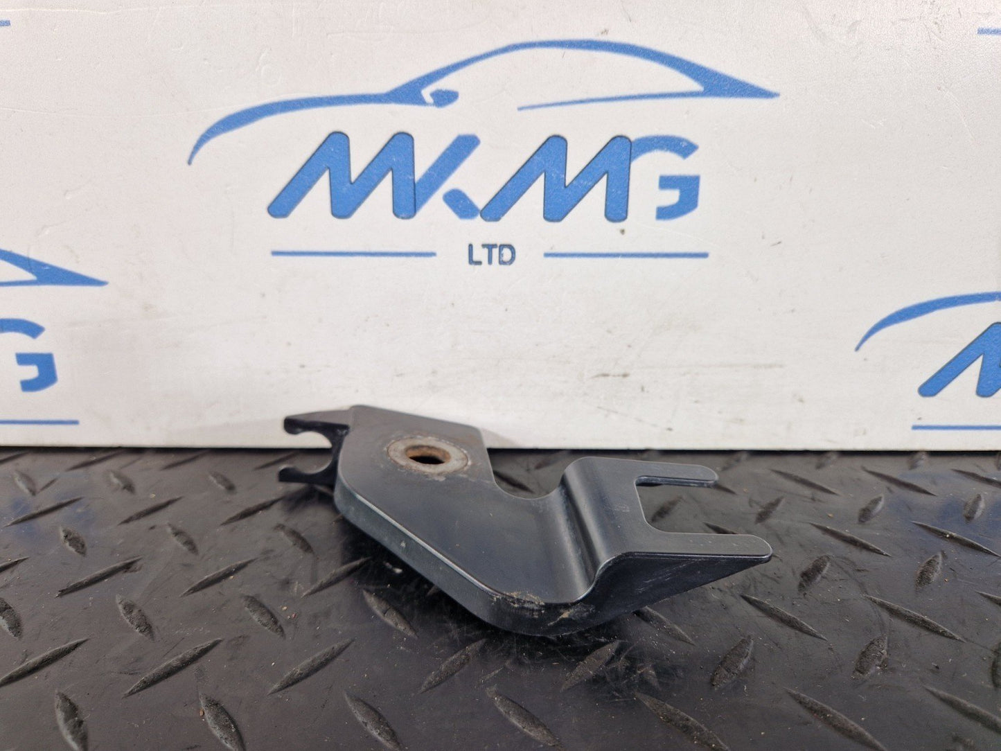 16-19 MERCEDES BENZ GLE W166 GENUINE CAMBER STRUT LEFT BRACKET A1665454540