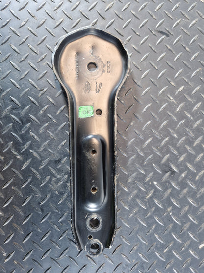 Land Rover Range Rover Evoque L551 SUSPENSION MOUNT BRACKET K8D25A364AB