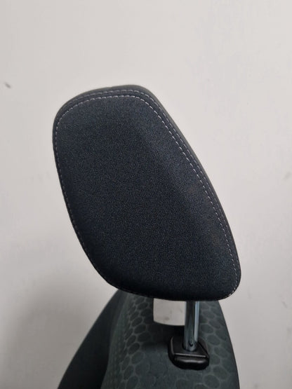 Ford Fiesta MK7 (B299) Hatchback Right Front Seat