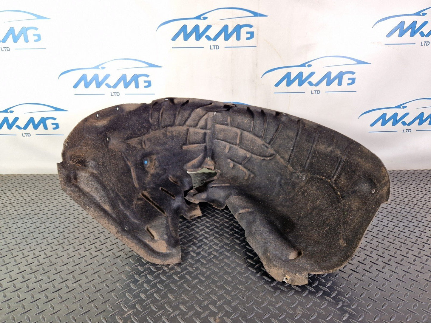 16-19 AUDI A4 B9 S-LINE REAR RIGHT DRIVER SIDE WHEEL ARCH LINER 8W0810172F