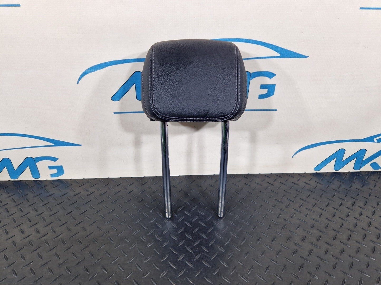 14-21 MERCEDES BENZ C200d W205 REAR SEAT HEAD REST FITS LEFT & RIGHT A2059702950