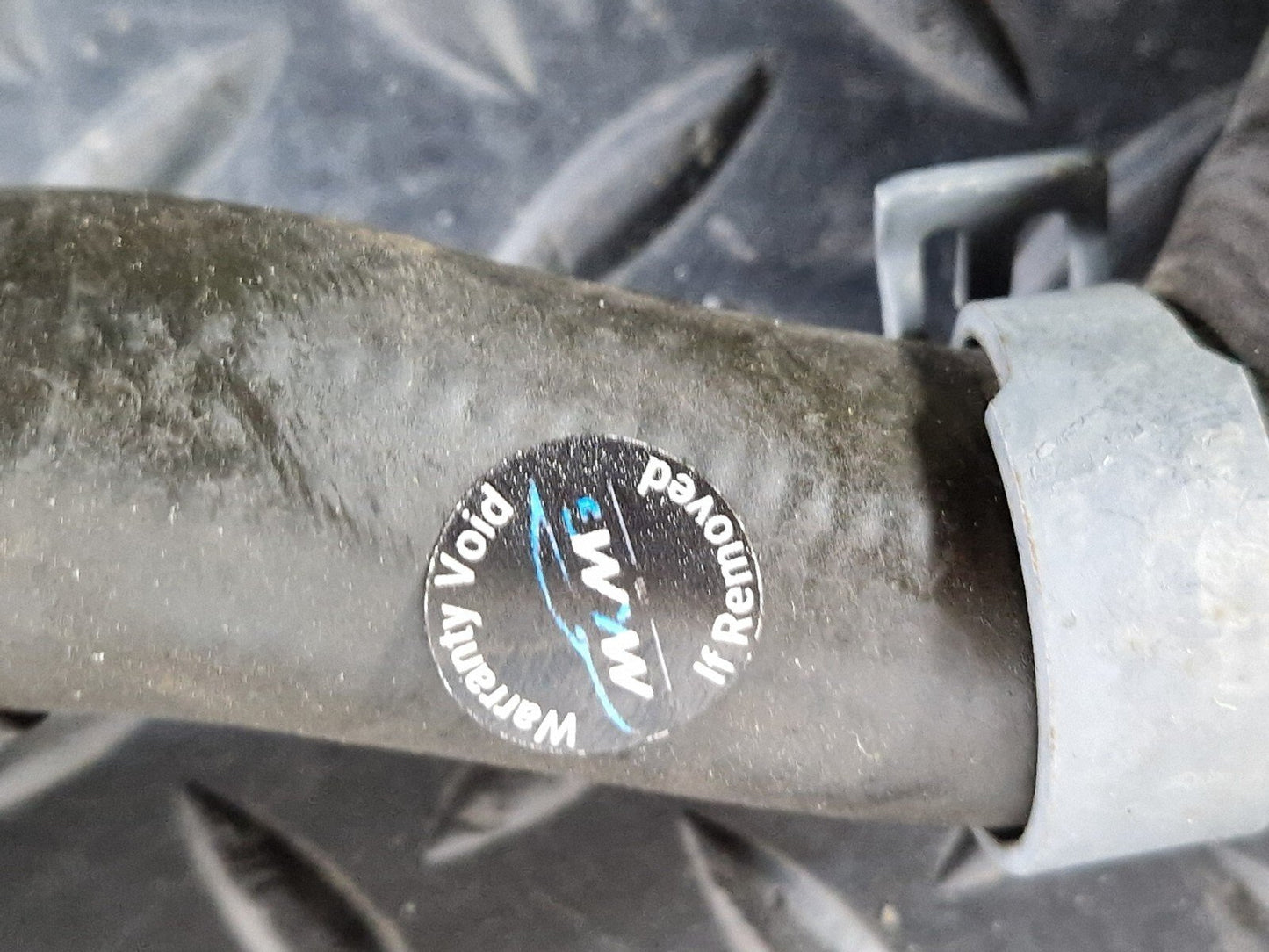 16-19 AUDI A4 AVANT B9 S-LINE OEM COOLANT HOSE PIPE 8W0819375E