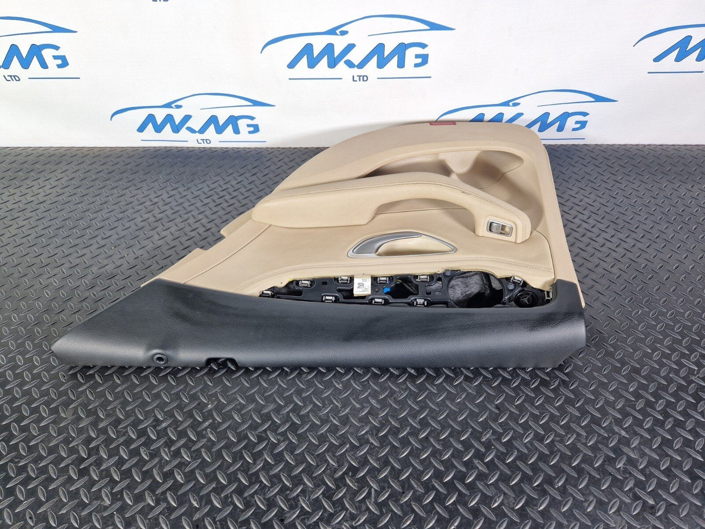 14-21 MERCEDES-BENZ C-CLASS C250D W205 DRIVERS SIDE REAR DOOR CARD