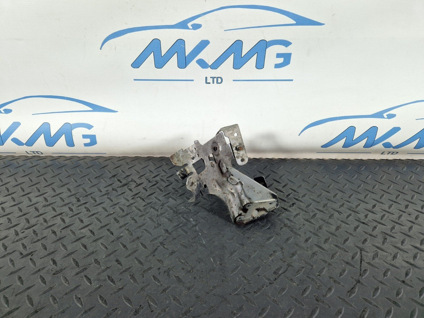 06-14 MERCEDES BENZ SPRINTER W906 2.2 CDI REAR MOUNT BRACKET SUPPORT A6510900741