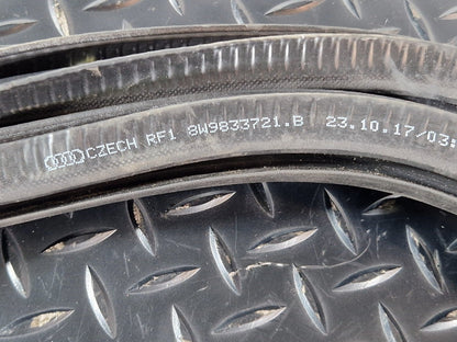 16-19 AUDI A4 B9 ESTATE REAR DOOR RUBBER SEAL FITS LEFT & RIGHT 8W9833721B