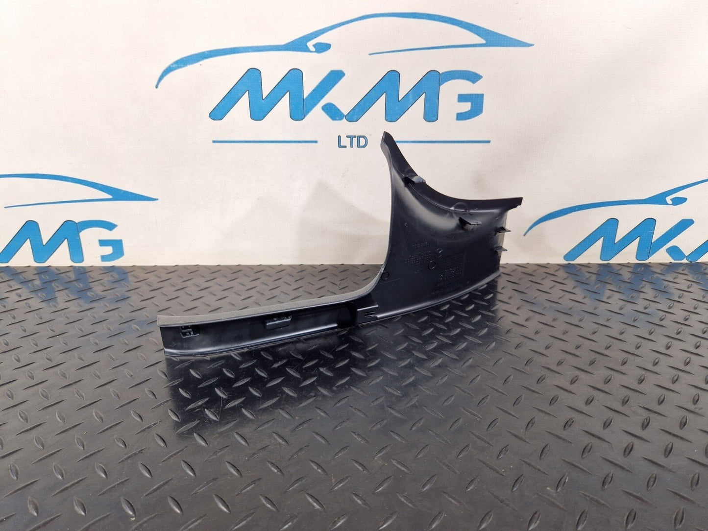 Mercedes-Benz Unknown Part Type A2056860336