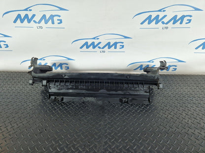 14-21 MERCEDES BENZ W205 GENUINE RADIATOR AID GUIDE TRIM PANEL A2055050330