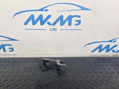 19-ON MERCEDES BENZ CLA C118 GENUINE EXTERIOR BRACKET A2475011000