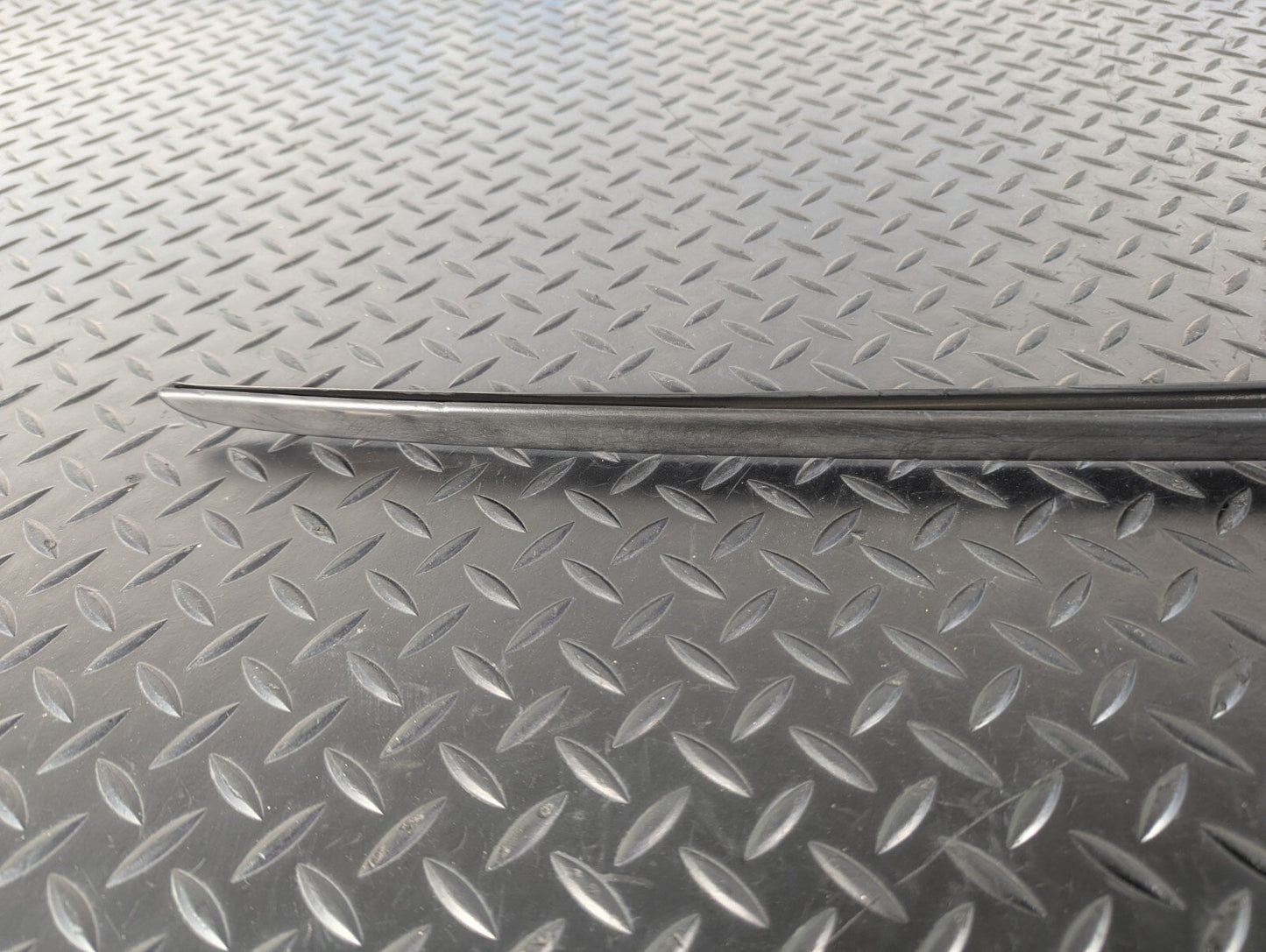 10-17 AUDI A8 4H RIGHT SIDE WINDSCREEN VERTICAL TRIM 4H0854328