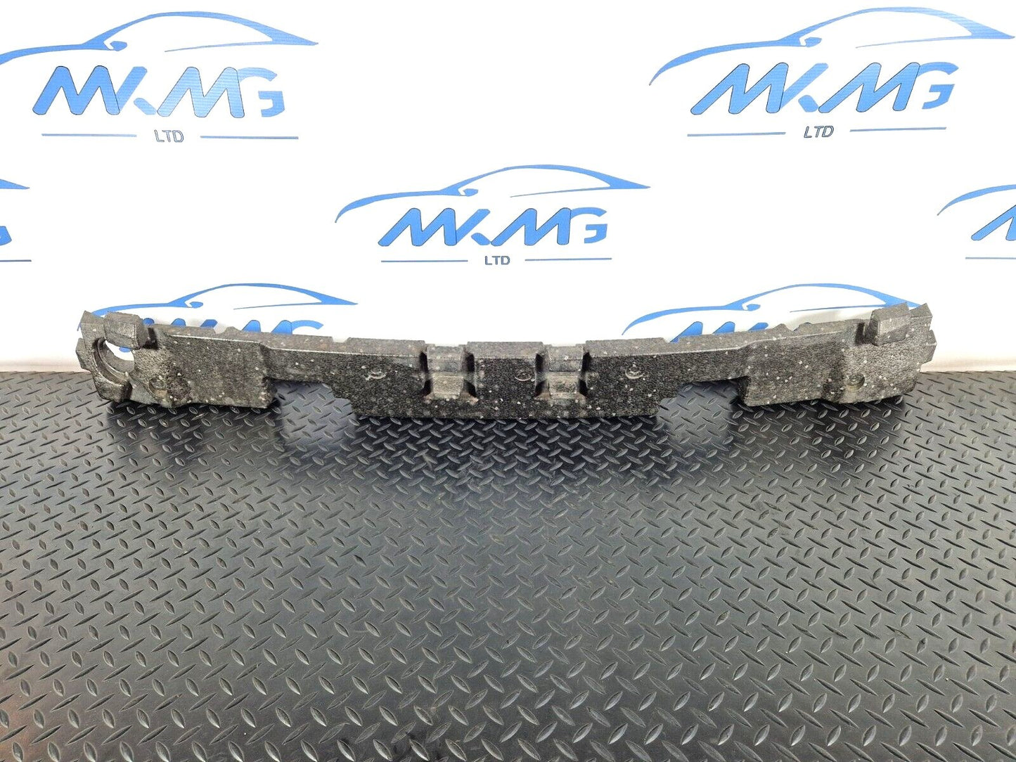 10-18 AUDI A7 4G S-LINE OEM FRONT BUMPER FOAM FILLER PIECE 4G8807550B
