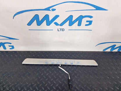19-ON MERCEDES BENZ CLA C118 GENUINE FRONT DOOR SILL COVER TRIM A1186804800