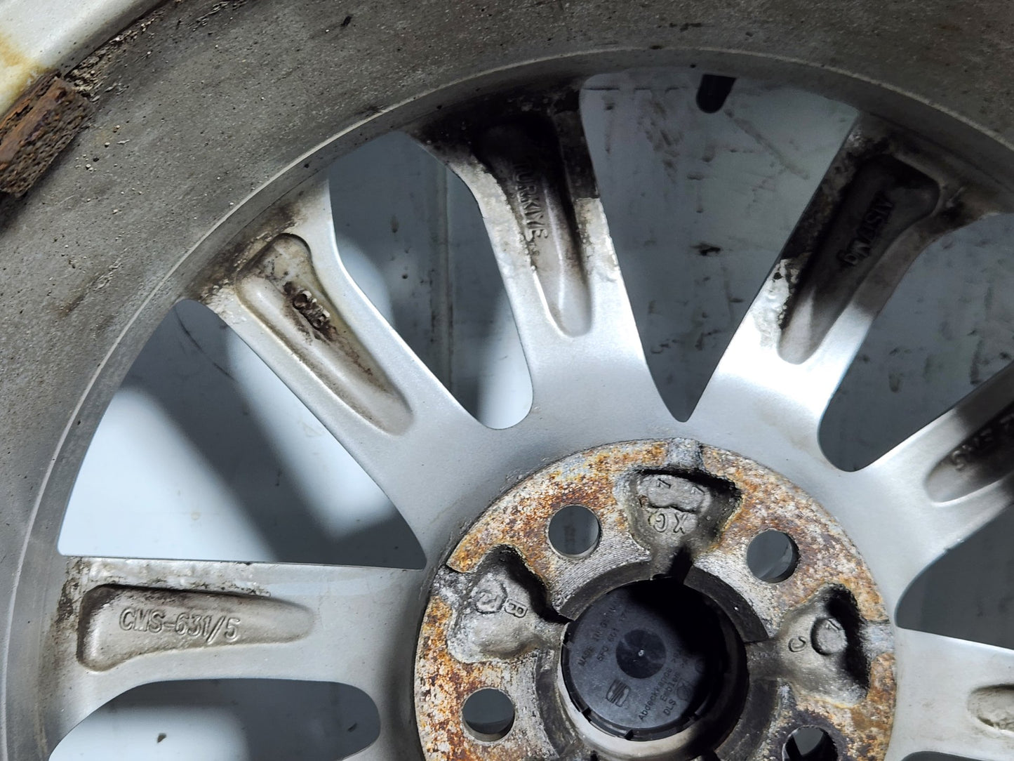Seat Ibiza MK4 FL - 6J 16" Alloy Wheel with Tyre 215/45/16 ~4mm 6J0601025N