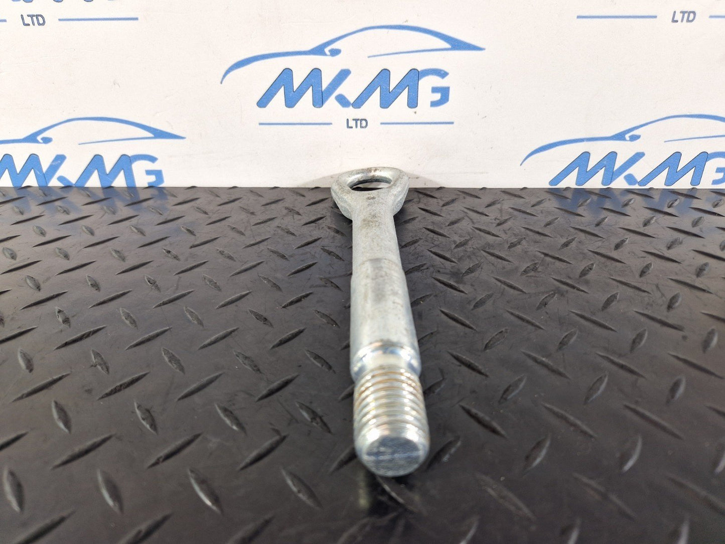 11-19 MERCEDES BENZ ML W166 GENUINE TOW HOOK EYE