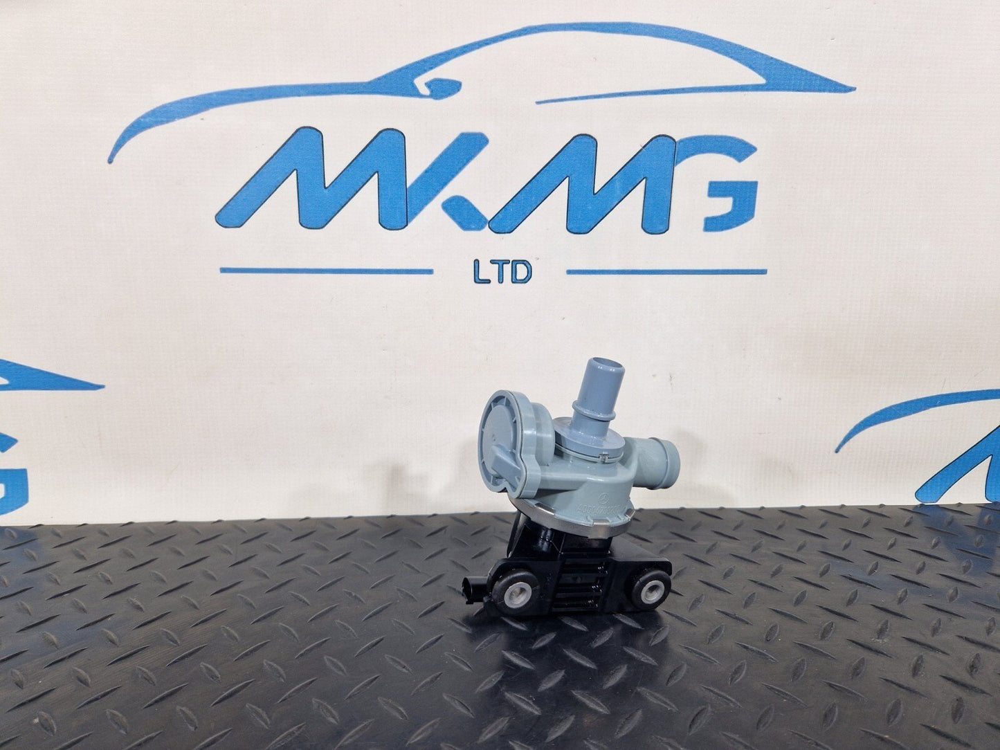 19-ON MERCEDES BENZ CLA C118 FUEL TANK ISOLATION VALVE A2474703602