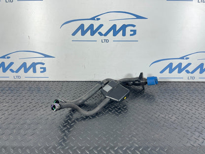 16-19 AUDI A4 B9 2.0TDI  GENUINE ADBLUE TANK FILLING HOSES 8W0131963A
