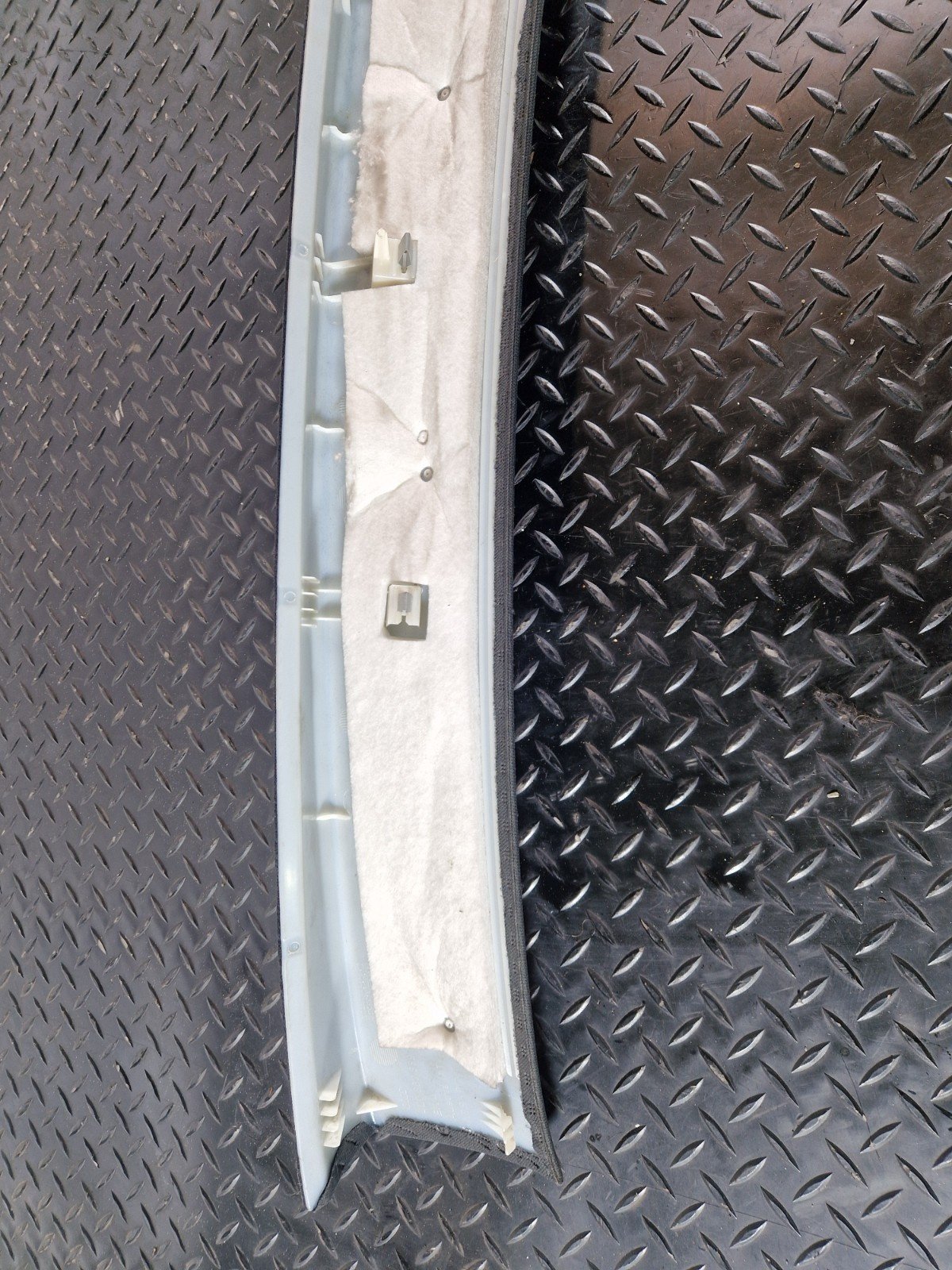 10-15 AUDI Q7 4L GENUINE ROOF TRIM 4L0867839