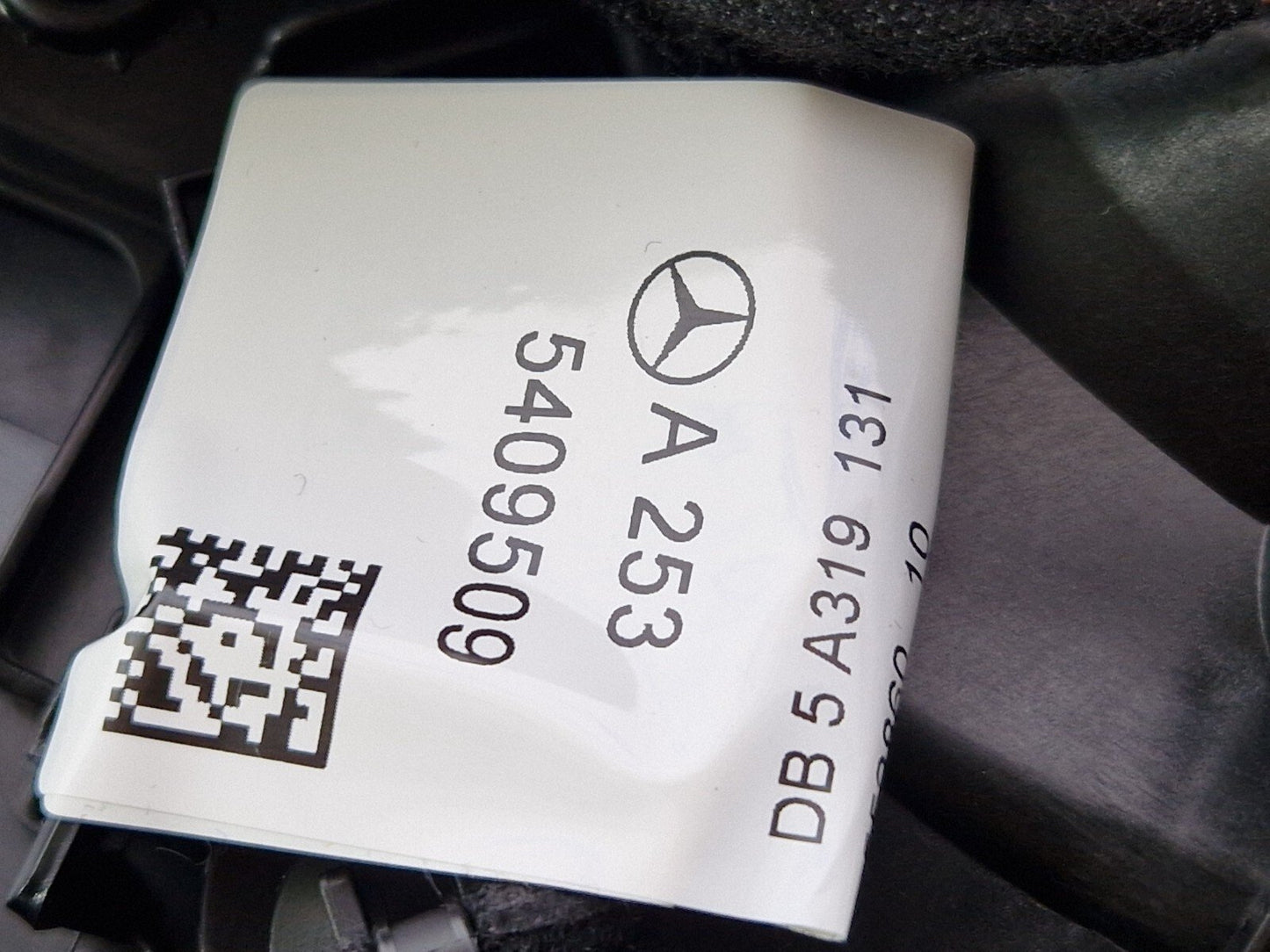 14-21 MERCEDES BENZ C200d W205 REAR PASSENGER SIDE DOOR CARD BLACK LEATHER