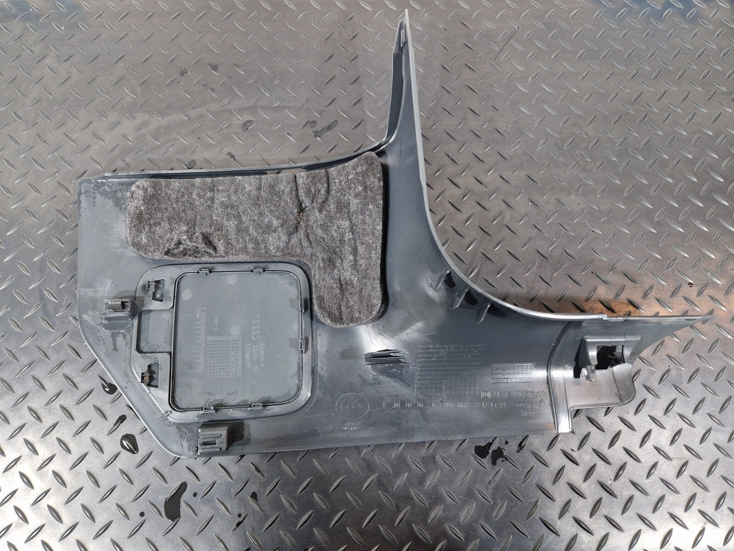 16-24 AUDI A5 F5 COUPE GENUINE GENUINE FRONT LEFT A-PILLAR TRIM 8W6867271