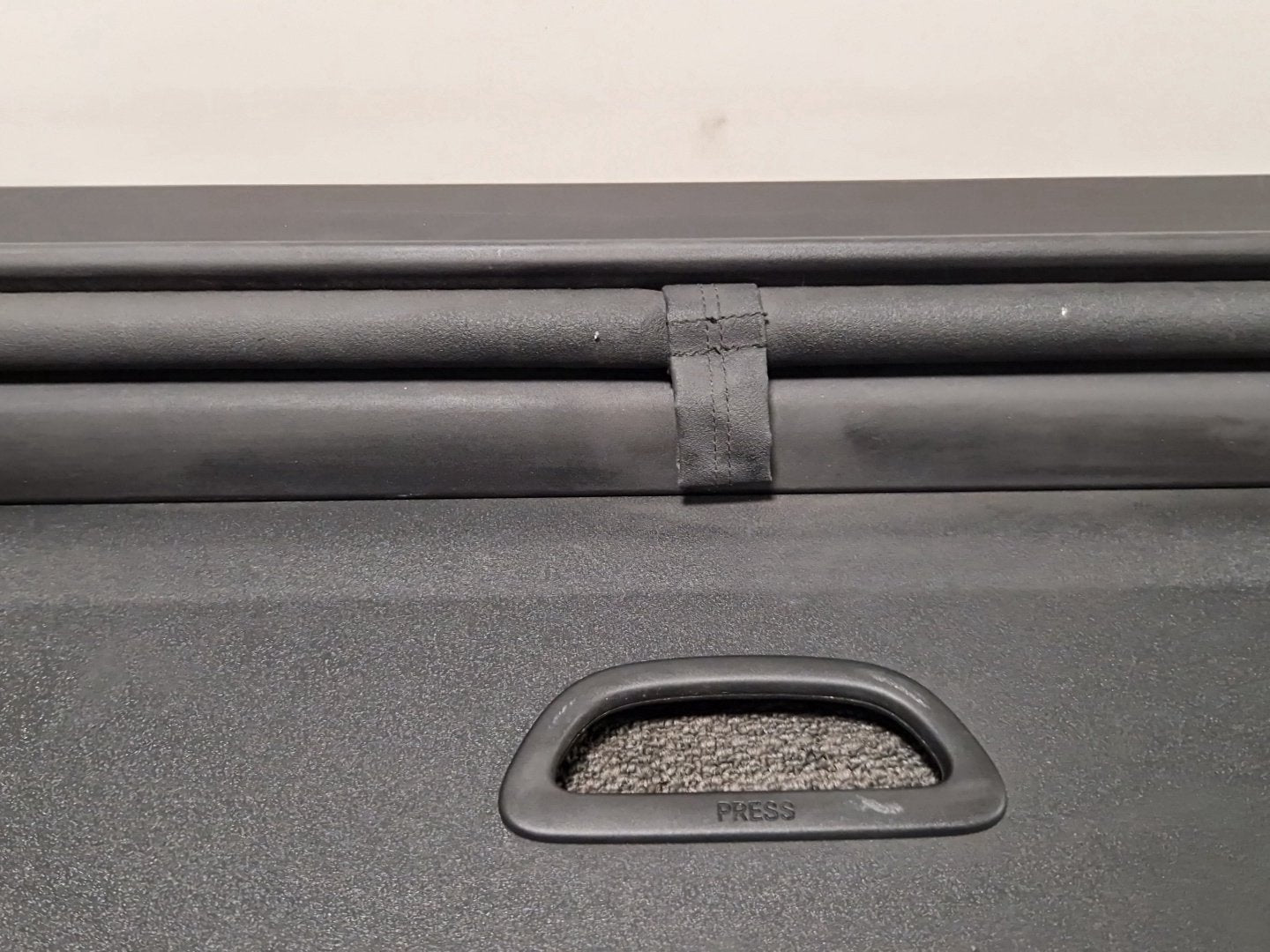 Mercedes-Benz C-Class W205 Genuine Parcel Shelf Load Cover Roller A2058106600
