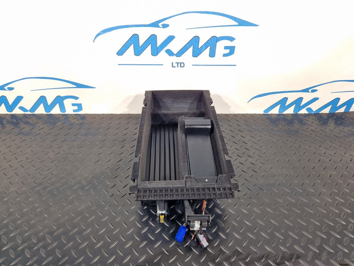 11-18 BMW 6 SERIES F06 CENTER CONSOLE STORAGE TRAY 9237101 9241620