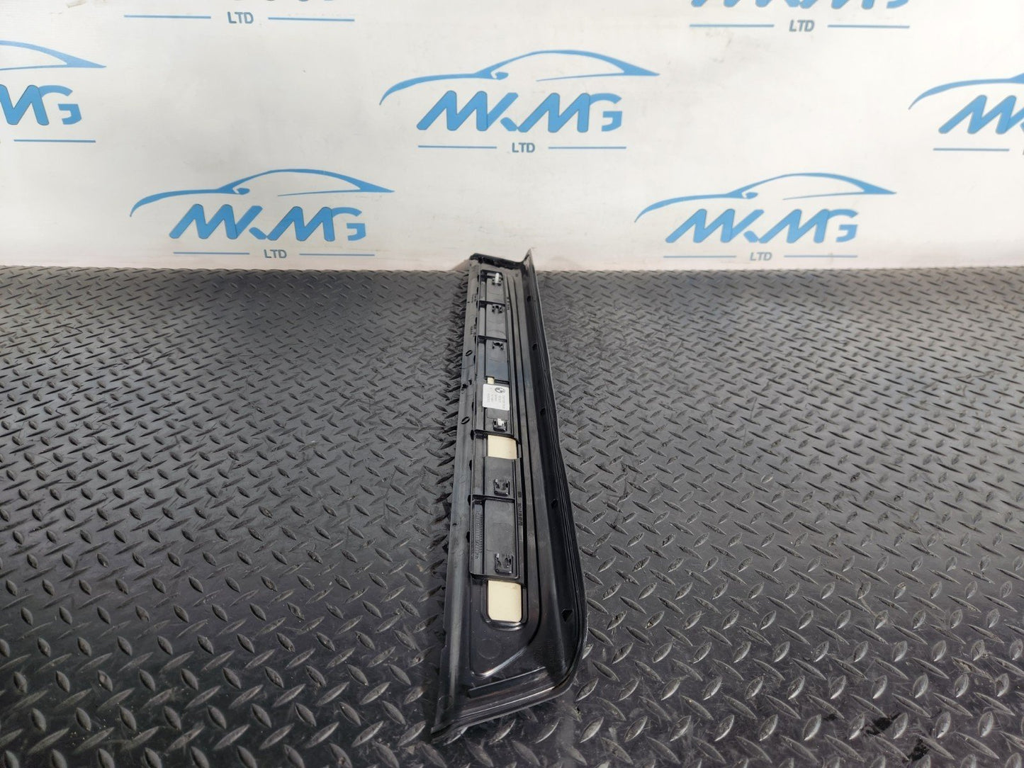 11-18 BMW 6 SERIES F13 COUPE M-SPORT OEM FRONT LEFT N/S DOOR STEP SILL 8051705
