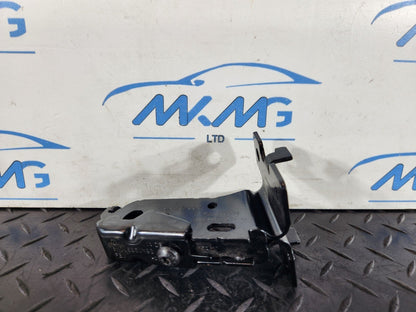 16-19 AUDI A4 B9 GENUINE OEM REAR CENTRE SEAT BRACKET MOUNT 8W0886177A