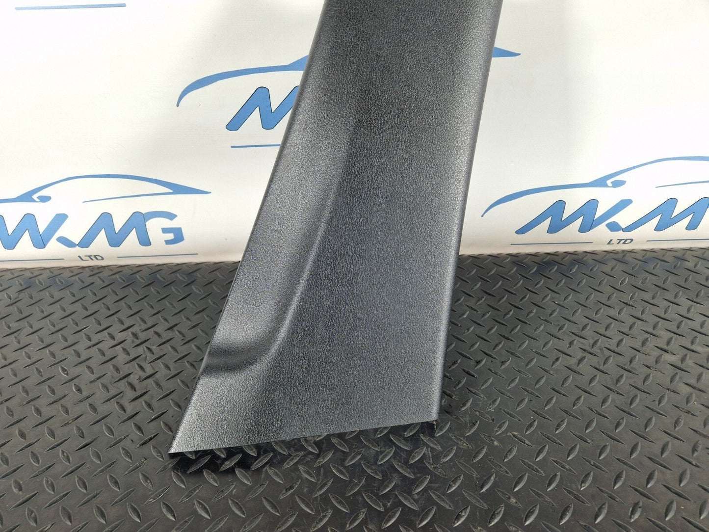 18-ON MERCEDES A CLASS W177 RIGHT DRIVER SIDE B-PILLAR TRIM PANEL A1776900300