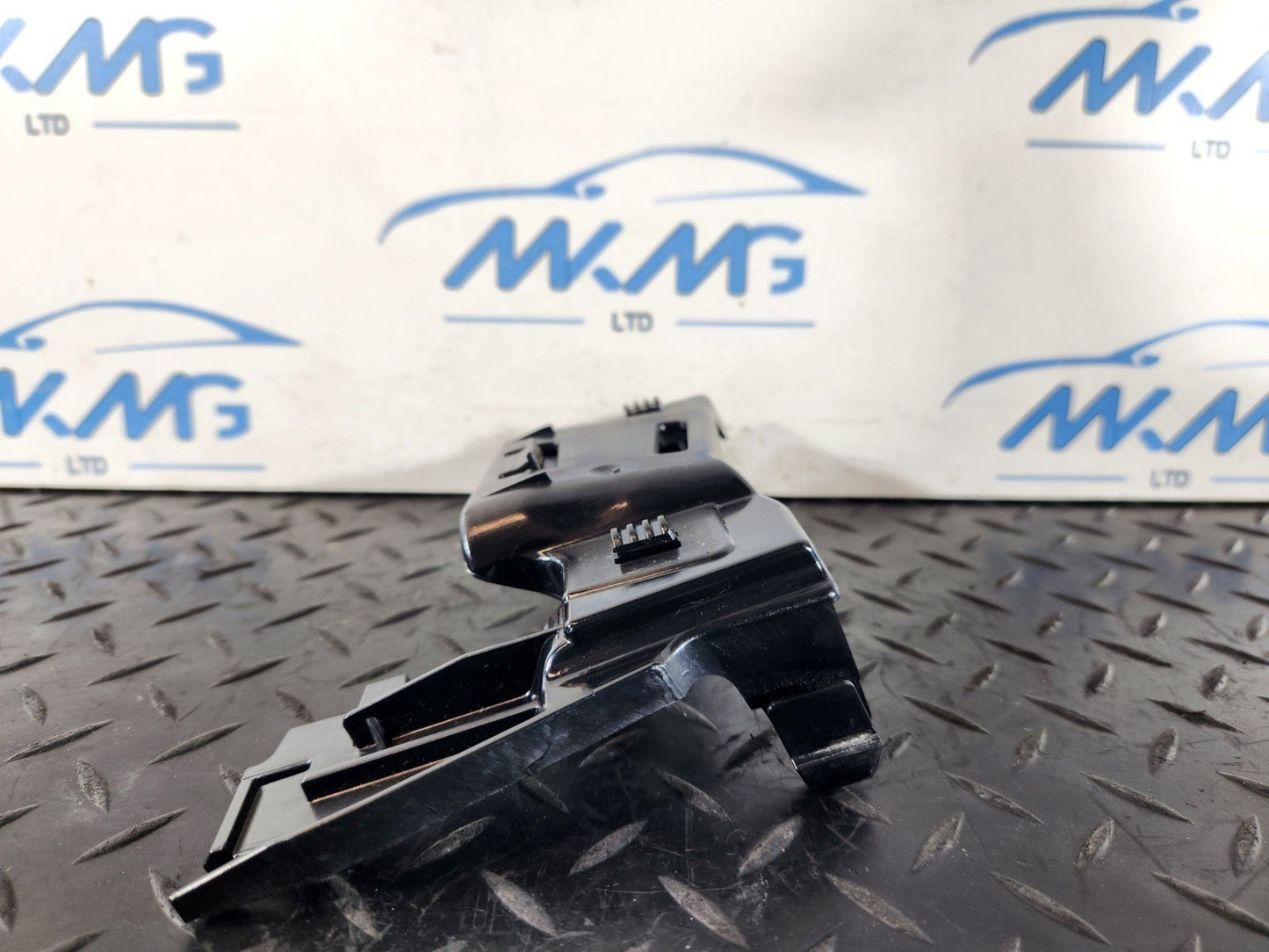 Audi Unknown Part Type 4M0867192