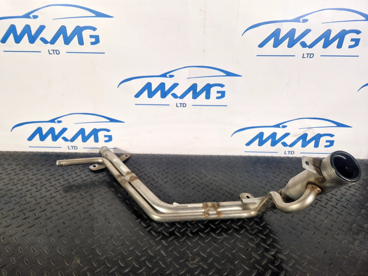 2019-ON  LAND ROVER DISCOVERY L550 LCI FUEL TANK FILLER PIPE LK72-9032-ED