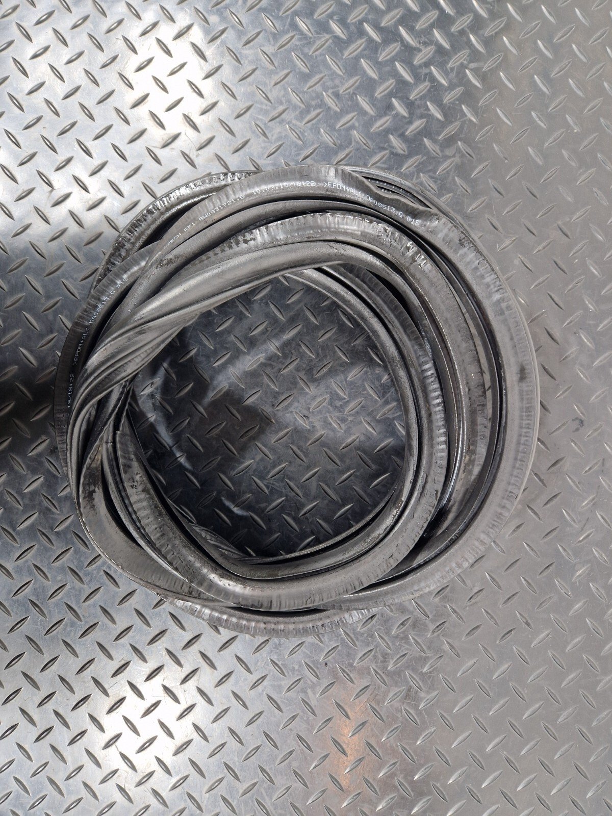 16-19 AUDI A4 B9 Rear Right or Left Door Rubber Seal 8W5833721B
