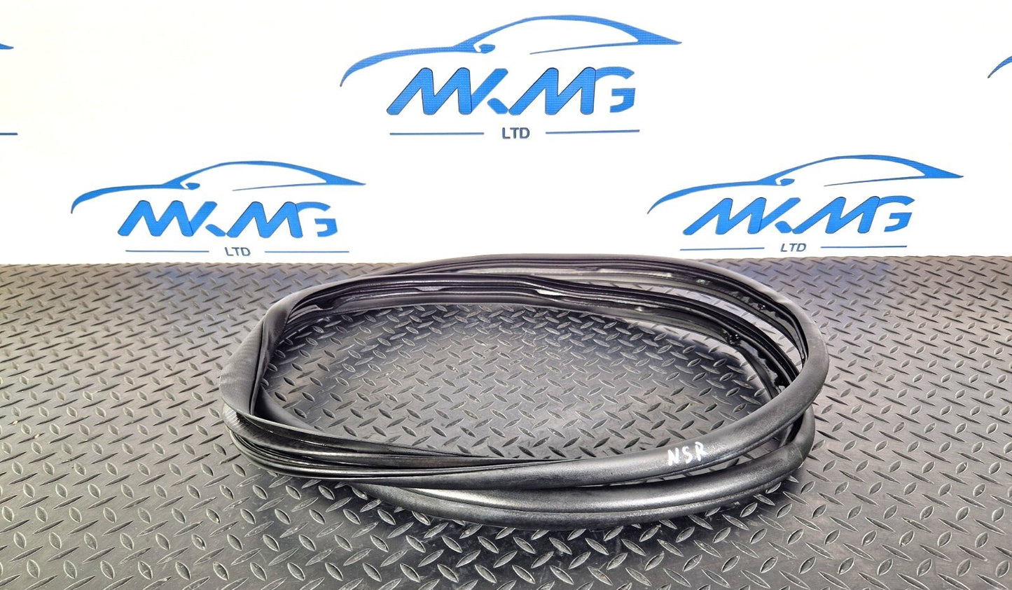 14-21 MERCEDES BENZ C200d W205 LEFT & RIGHT REAR DOOR SEAL GASKET A2056970251