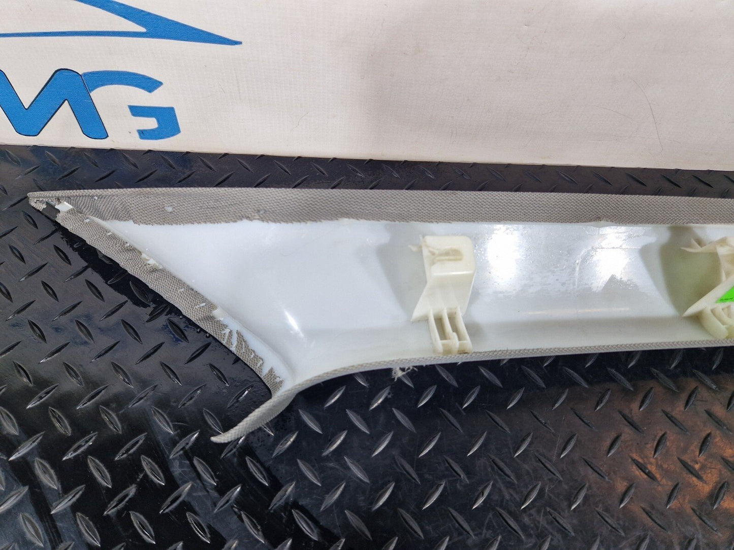 BMW 2 SERIES GRAN TOURER F45 F46 FRONT LEFT PASSENGER SIDE A-PILLAR TRIM 7329583
