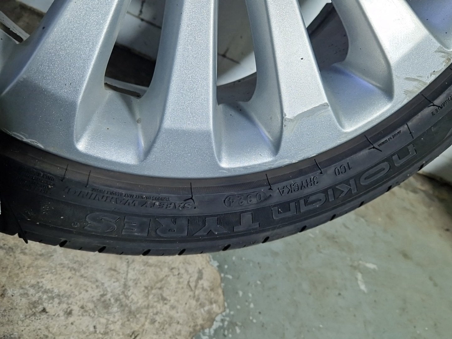 2009 Ford Fiesta MK7 Alloy Wheel with Tyre 195/45/16 ~6mm 8V21-1007-HA