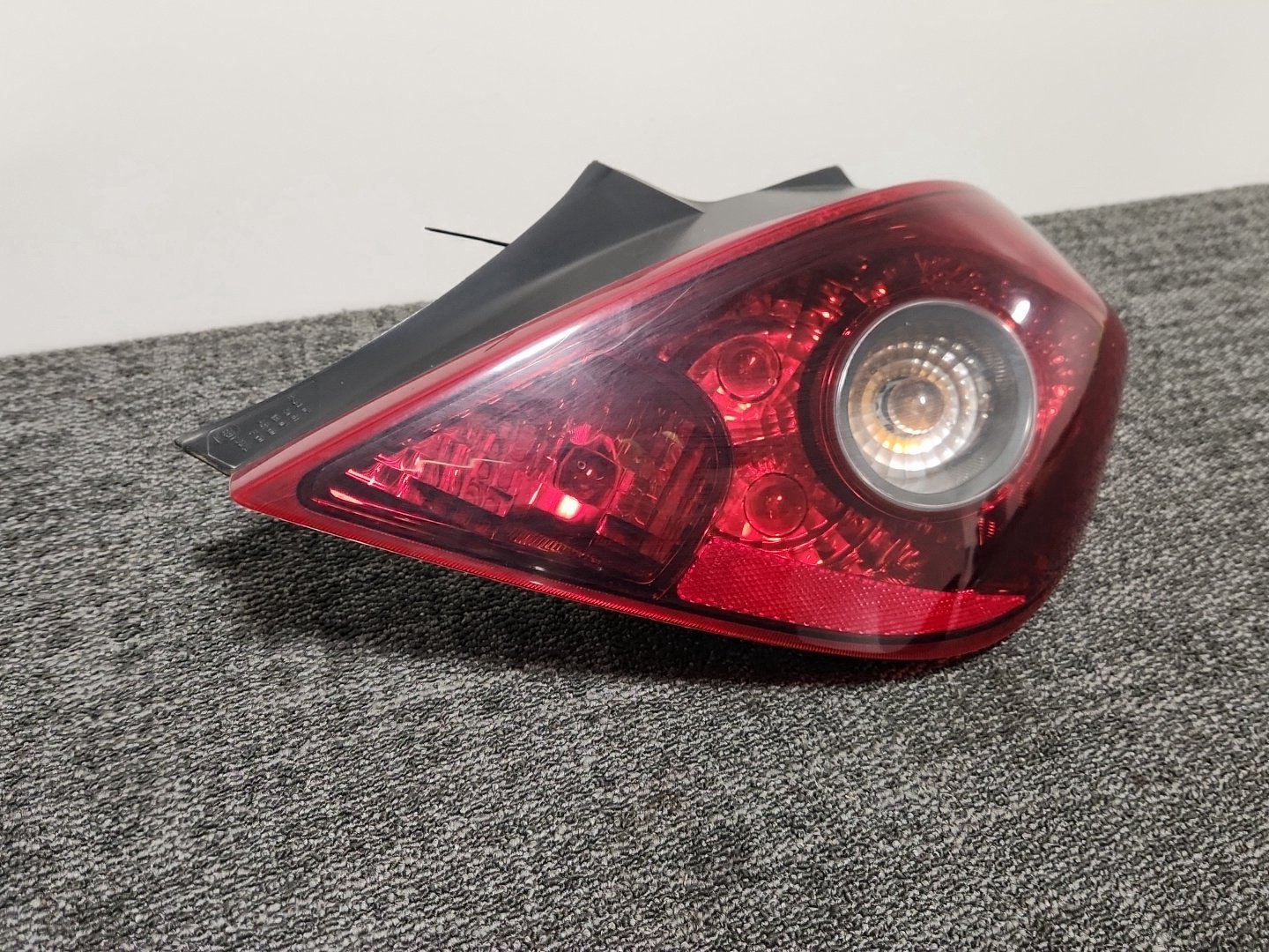 2014 Vauxhall Corsa MK3 (D) (4400) Genuine Rear Right O/S Tail Light 13242814