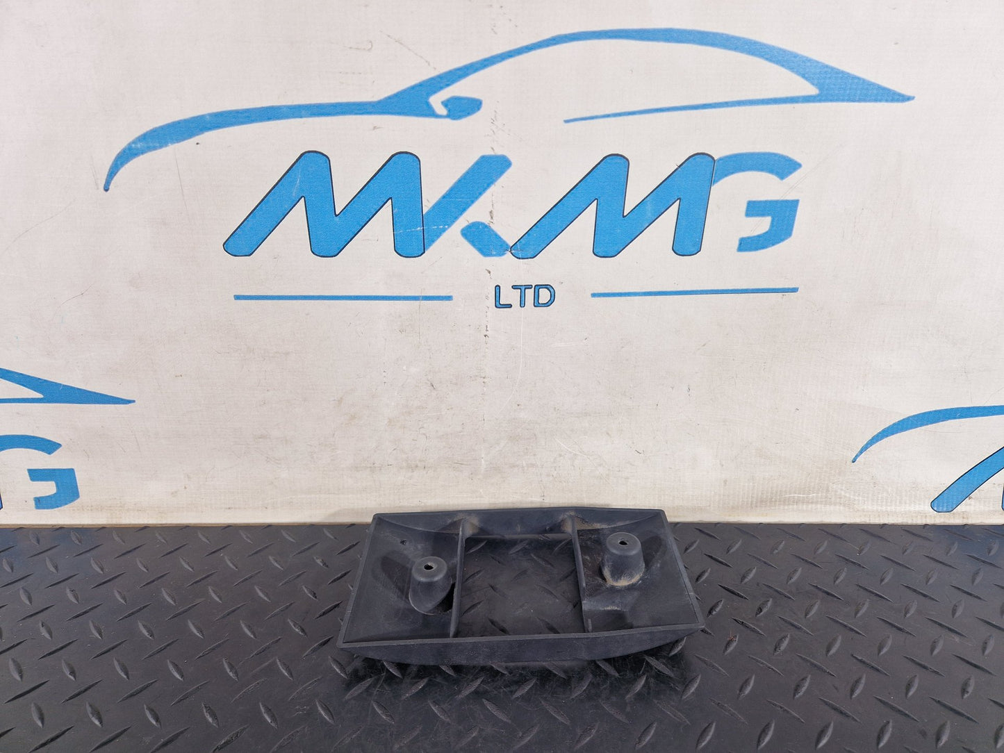 Land Rover Range Rover Evoque L538 SUV Blind Spot Sensor Bracket DK62-17B751-AA