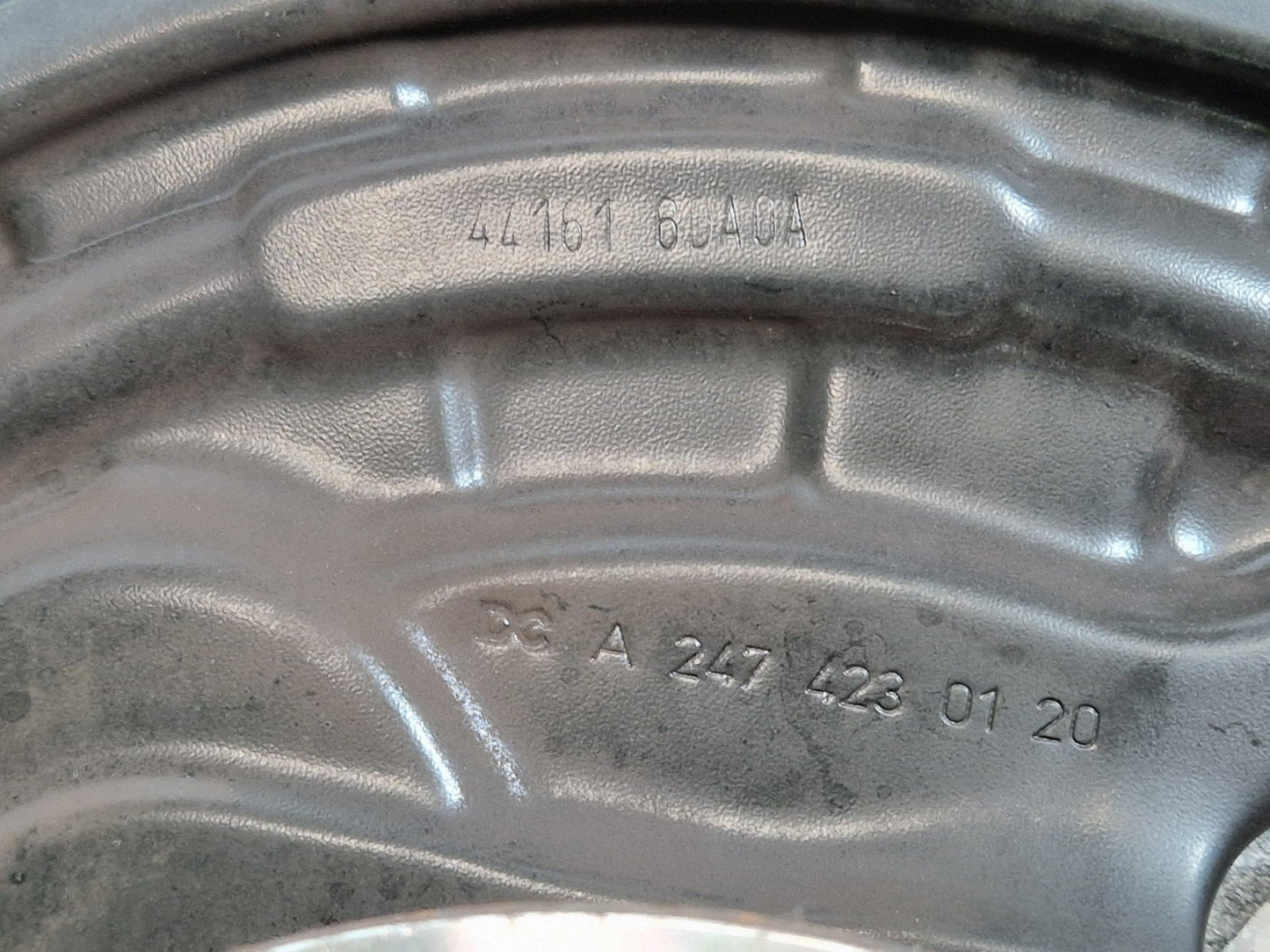 19-ON MERCEDES B CLASS W247 REAR LEFT N/S WHEEL CARRIER HUB KNUCKLE A2473570300