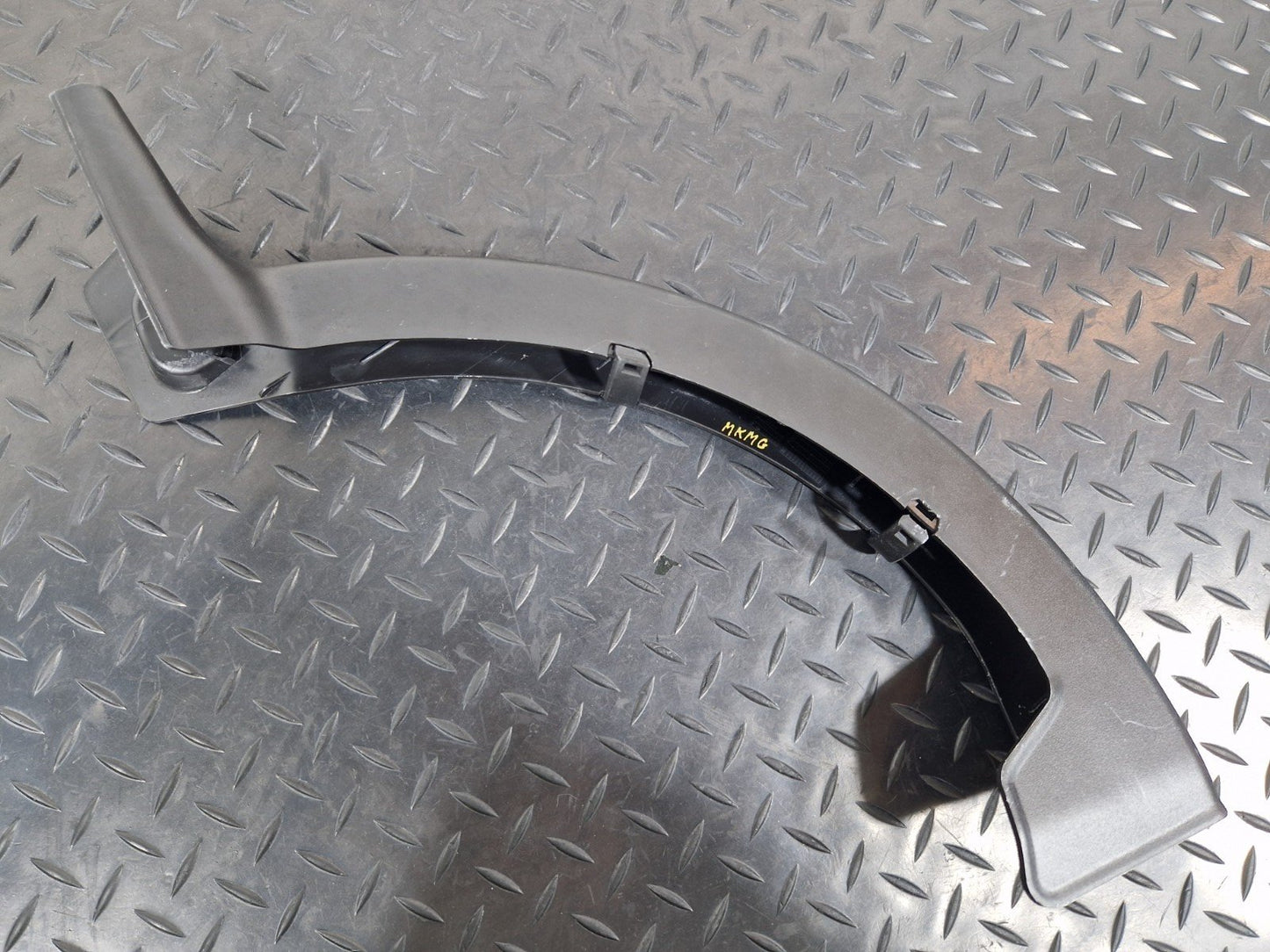 14-21 MERCEDES C250D W205 TRUNK LID HINGE COVER FINISH RIGHT SIDE A2058210189