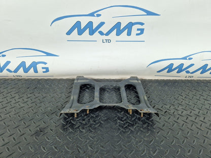 14-23 MERCEDES BENZ VITO W447 FRONT CENTRE SUPPORT BRACKET COWL A4478801003