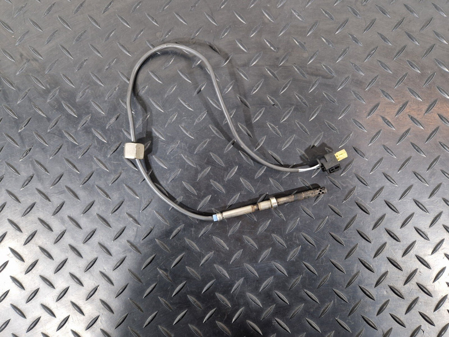 18-ON MERCEDES BENZ SPRINTER  W907 EXHAUST TEMPERATURE SESNOR A0009053905
