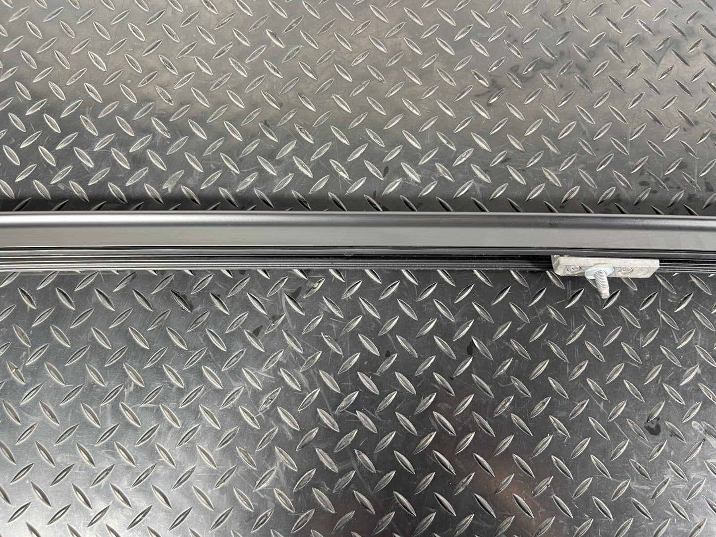 12-18 BMW 3 SERIES F30 F31 GENUINE Left Roof bar rail 7277627