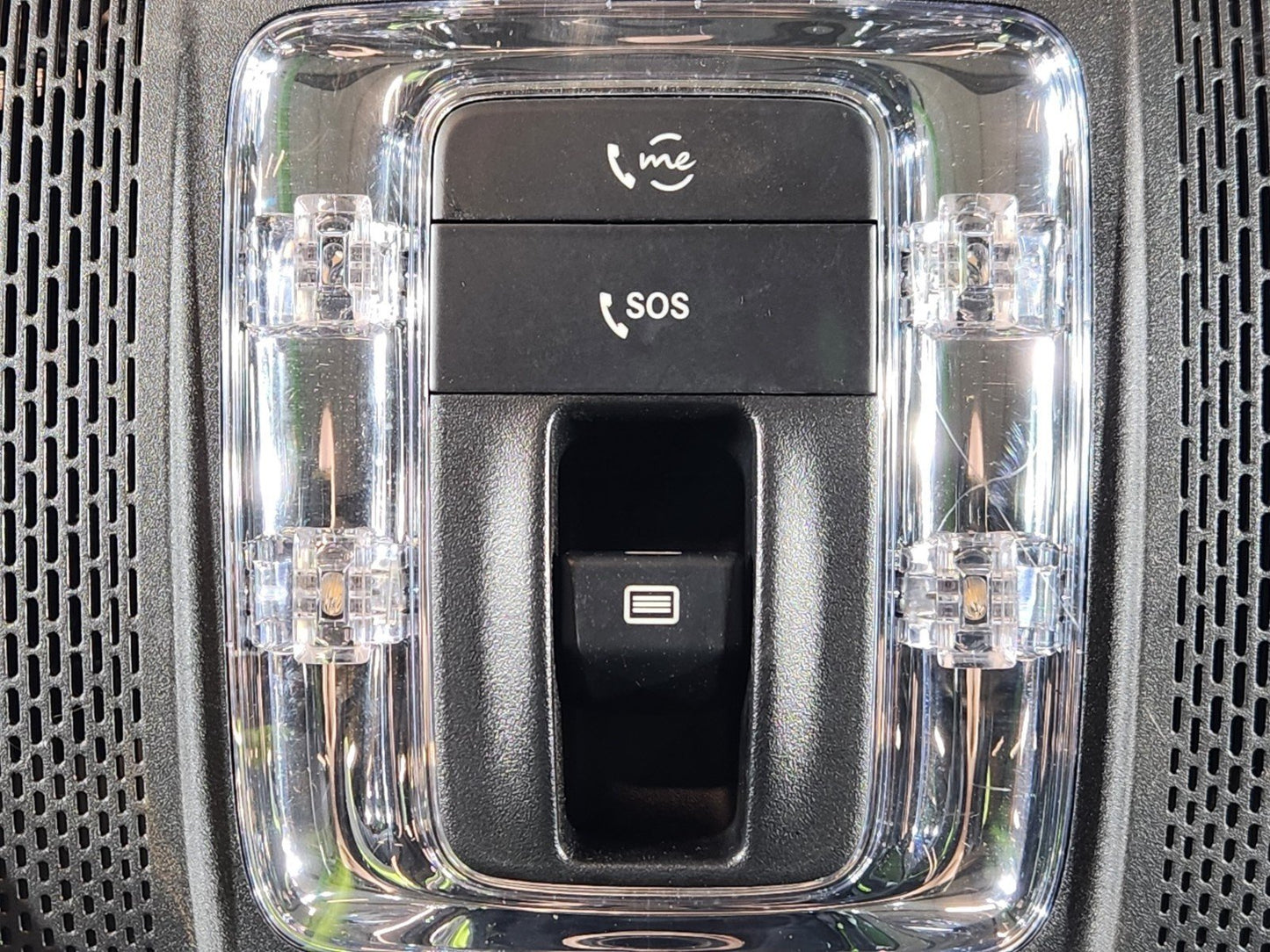 19-ON MERCEDES BENZ B CLASS W247 GENUINE INTERIOR READING LIGHT A0009002521