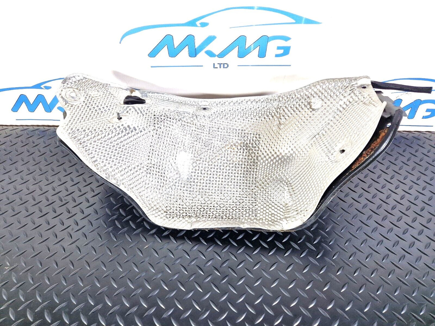 10-18 AUDI A7 4G S-LINE EXHAUST SILENCER HEAT SHIELD 4G0804165D 4G0819532B