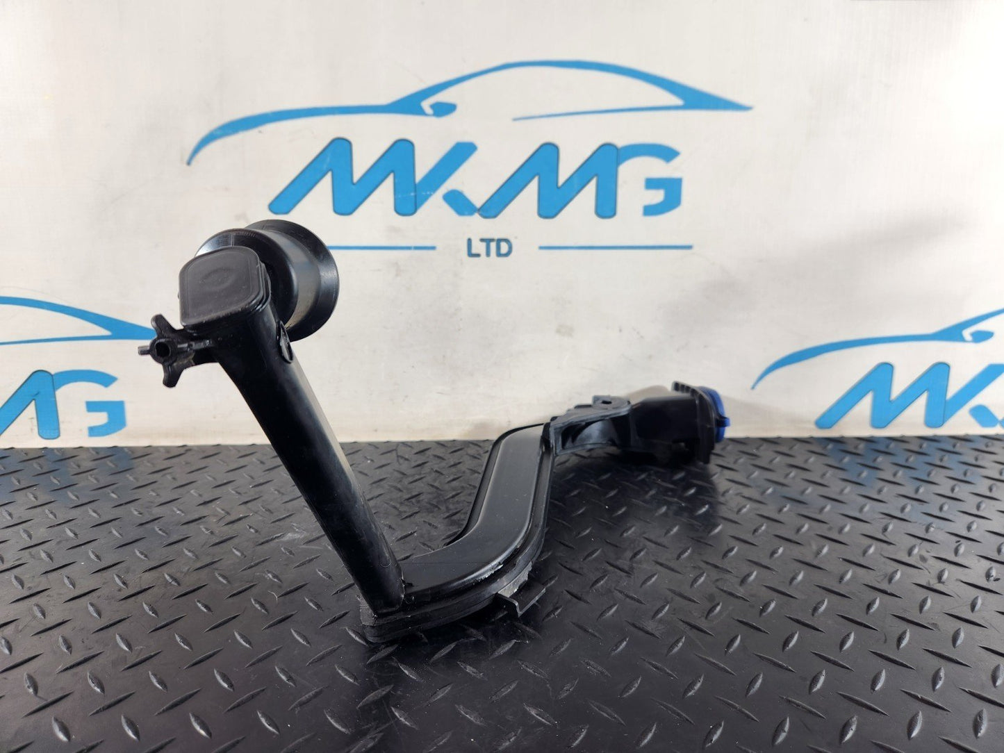 16-22 MERCEDES BENZ X253 WINDSCREEN WASHER BOTTLE FILLER NECK A2138600164