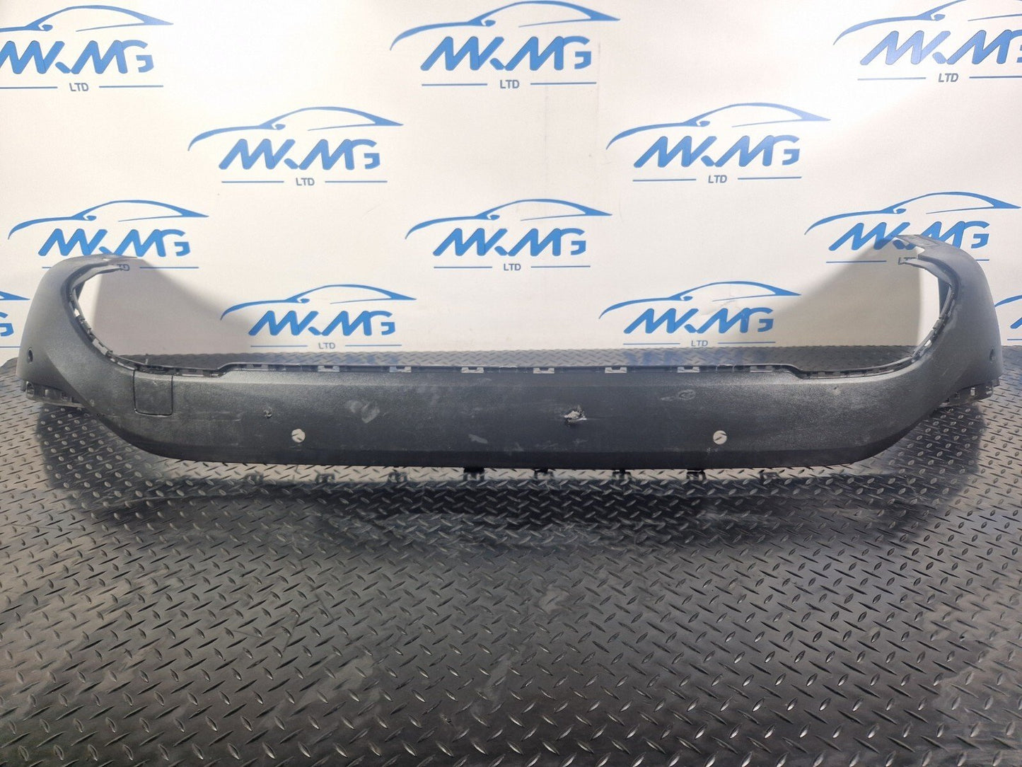 16-22 BMW X1 F48 GENUINE REAR BUMPER IN BLACK 73552713