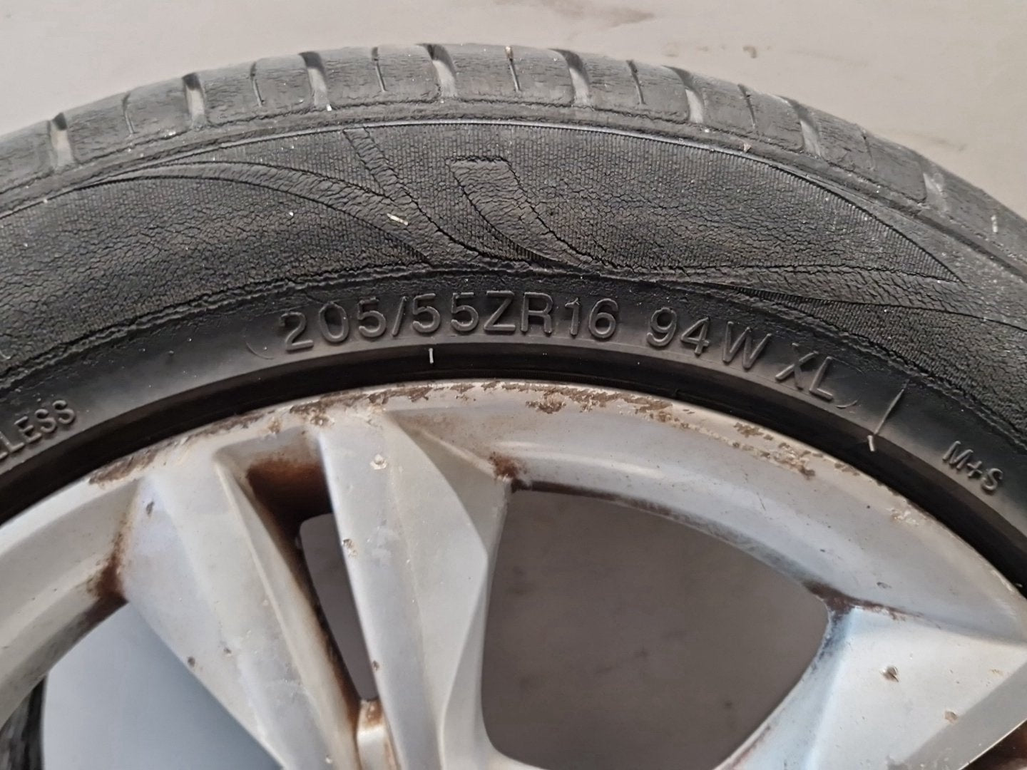 Ford Focus MK3 16" Alloy Wheel with Tyre 205/55/16 ~6mm CM5C-1007-AXA