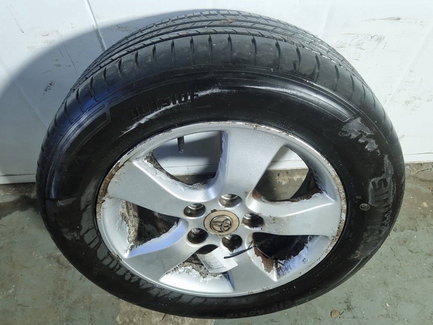 Toyota Estima MK2 (ACR30) 16" Alloy Wheel with Tyre 215/60/16 6mm