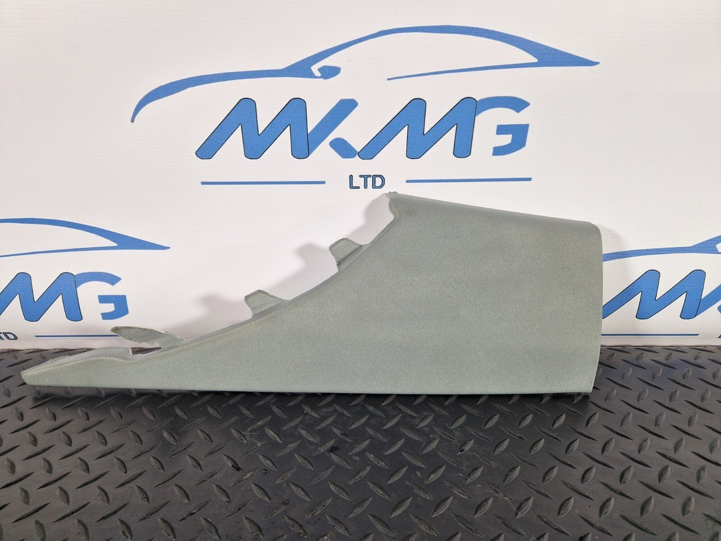 16-19 AUDI A4 B9 SALOON GENUINE REAR RIGHT O/S C-PILLAR TRIM COVER 8W5867246