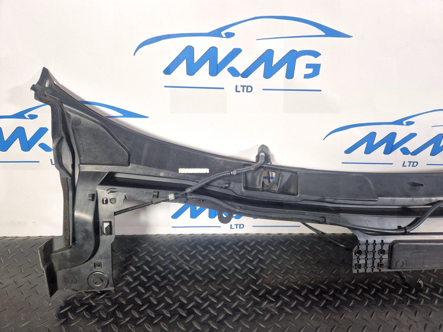 2019-ON  LAND ROVER DISCOVERY L550 LCI WINDSCREEN SCUTTLE PANEL LK 72-4105-A