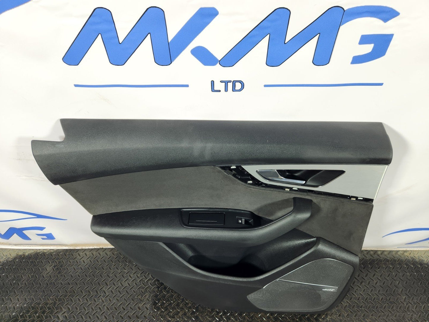 16-20 AUDI Q7 4M REAR LEFT INTERIOR DOOR CARD PANEL ALCANTARA TRIM 4M0867305